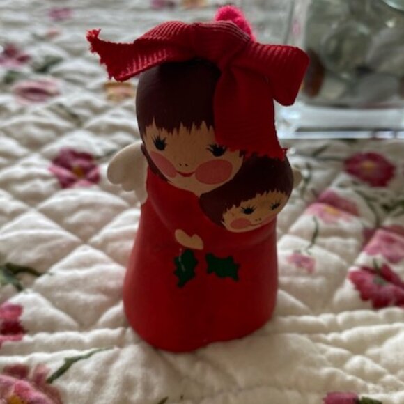 Lot of 9 VINTAGE CHRISTMAS BELLS * Porcelain & Ceramic & CLOISSOINE ~ - Picture 4 of 16